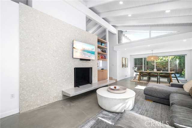 1340 Knoxville Ave - Photo 6 of 8