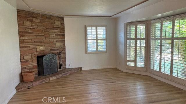 10244 Woodruff Ave - Photo 4 of 8
