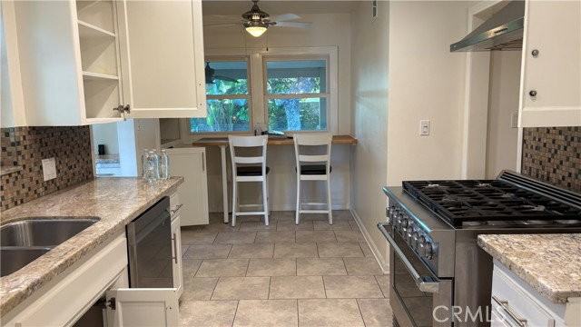 10244 Woodruff Ave - Photo 5 of 8