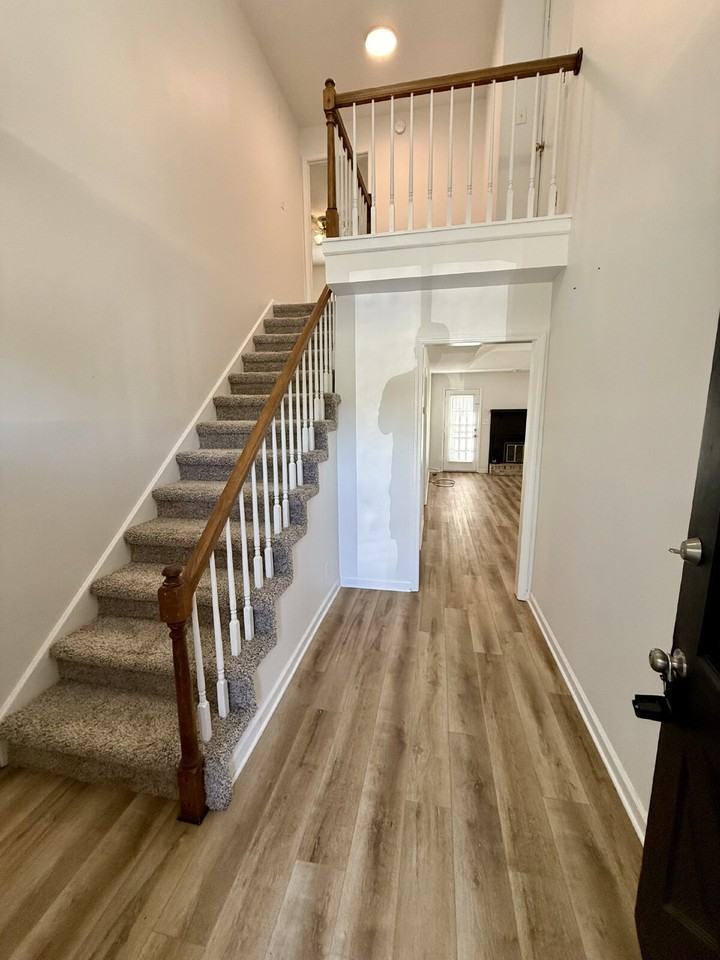 1316 Sun Valley Rd - Photo 2 of 36