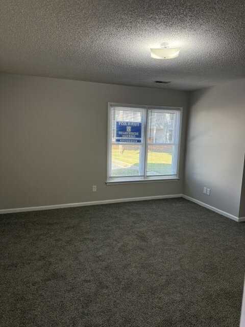 104 W Victoria Ct Apt A - Photo 6 of 17