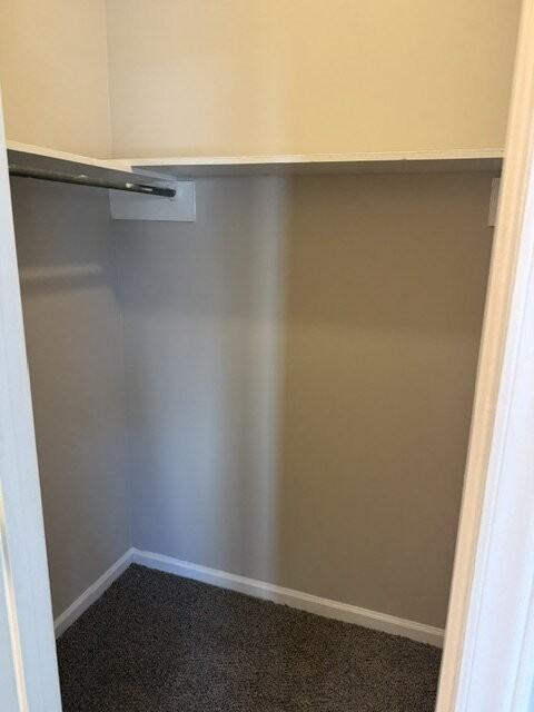 104 W Victoria Ct Apt A - Photo 7 of 17