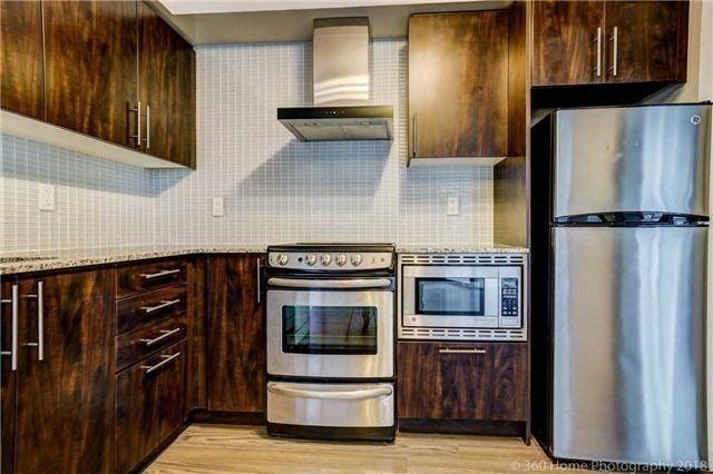 352 Front Street West - Photo 4 of 21