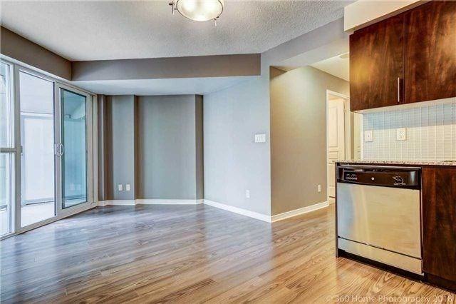 352 Front Street West - Photo 7 of 21