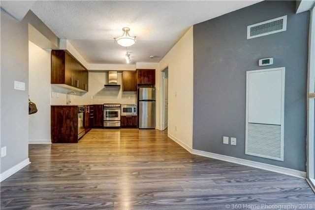 352 Front Street West - Photo 5 of 21