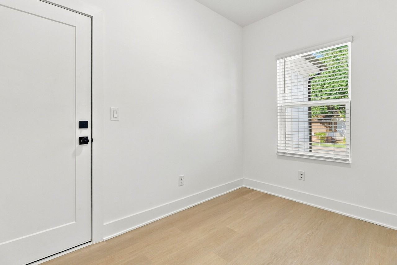 242 Institute St - Photo 6 of 30