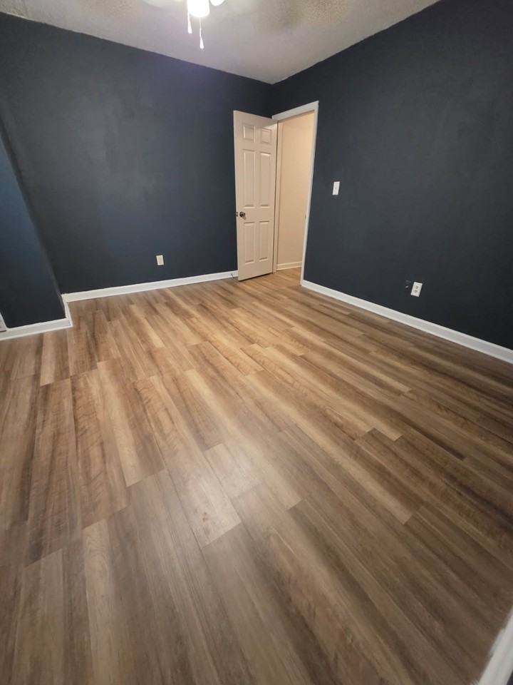 110 High Point Ln - Photo 3 of 8