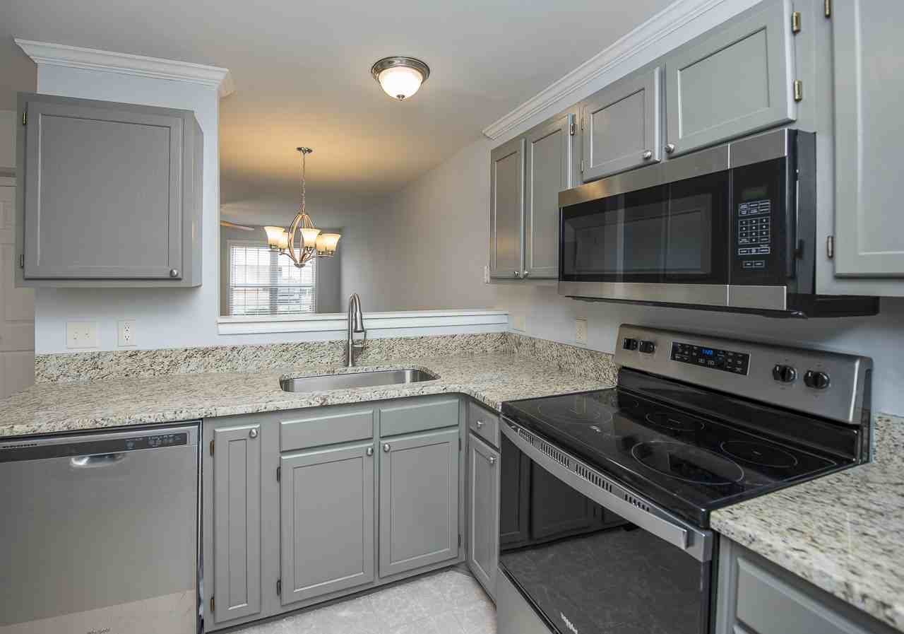 8 Cheltenham Dr - Photo 4 of 21