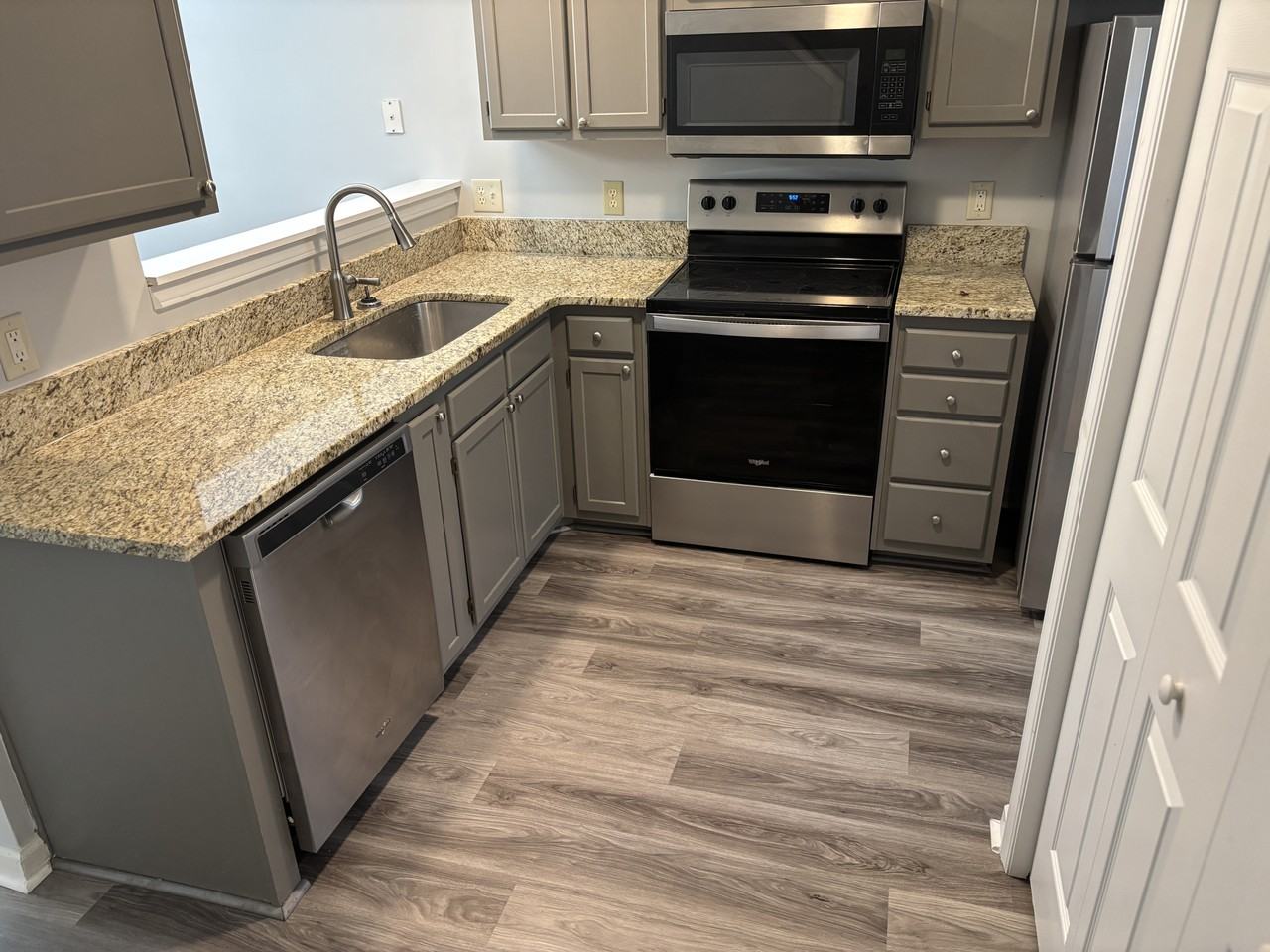 8 Cheltenham Dr - Photo 5 of 21