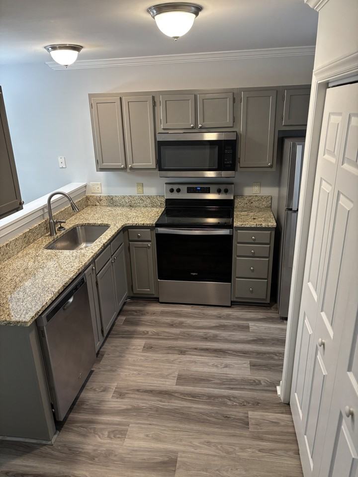 8 Cheltenham Dr - Photo 6 of 21