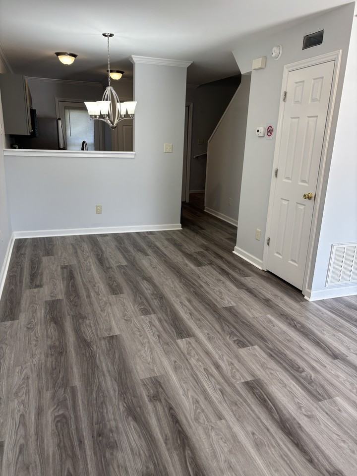 8 Cheltenham Dr - Photo 7 of 21