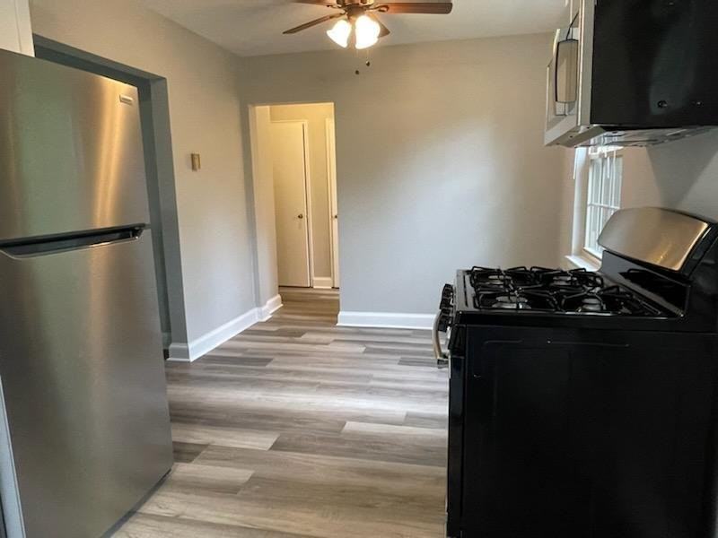2454 Grinstead Dr #D1 - Photo 4 of 11