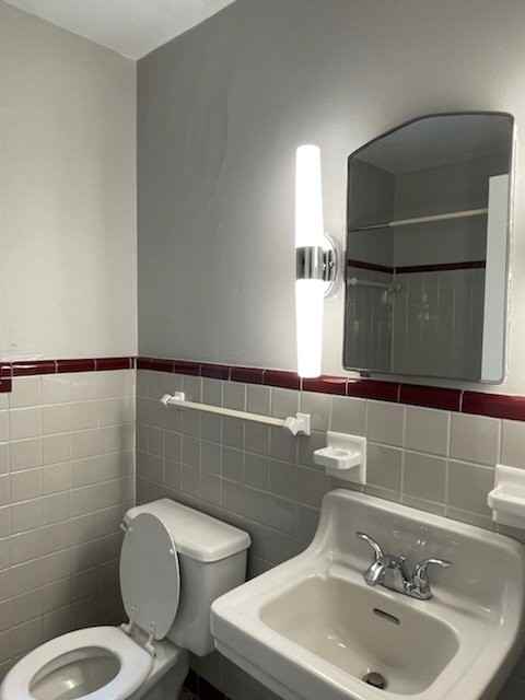 2454 Grinstead Dr #D1 - Photo 5 of 11