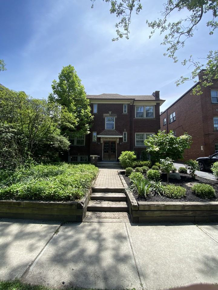 2592 Mayfield Rd #B
