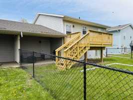 featured image of 1006 Castlewood Dr