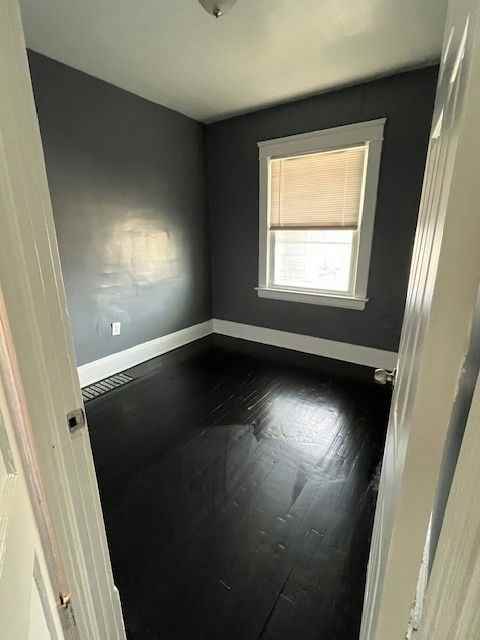 3079 E 130th St #2 - Photo 3 of 11
