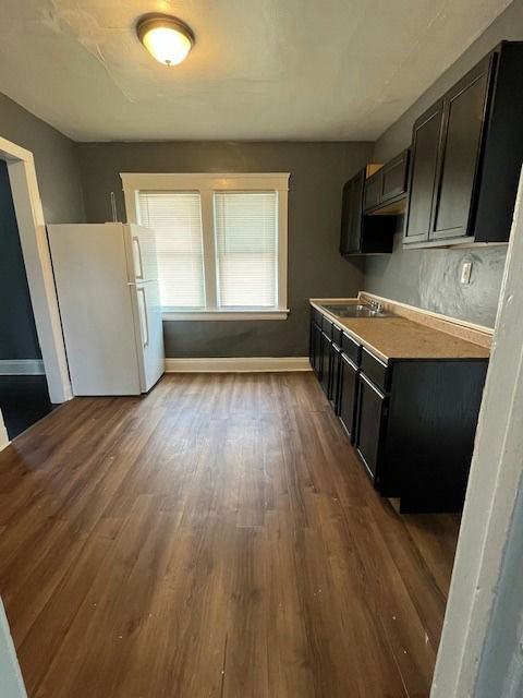 3079 E 130th St #2 - Photo 5 of 11