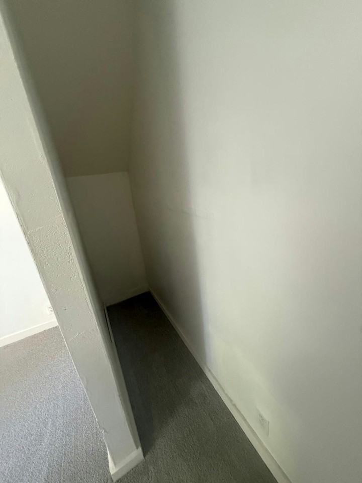 9800 Kennedy Ave - Photo 5 of 23