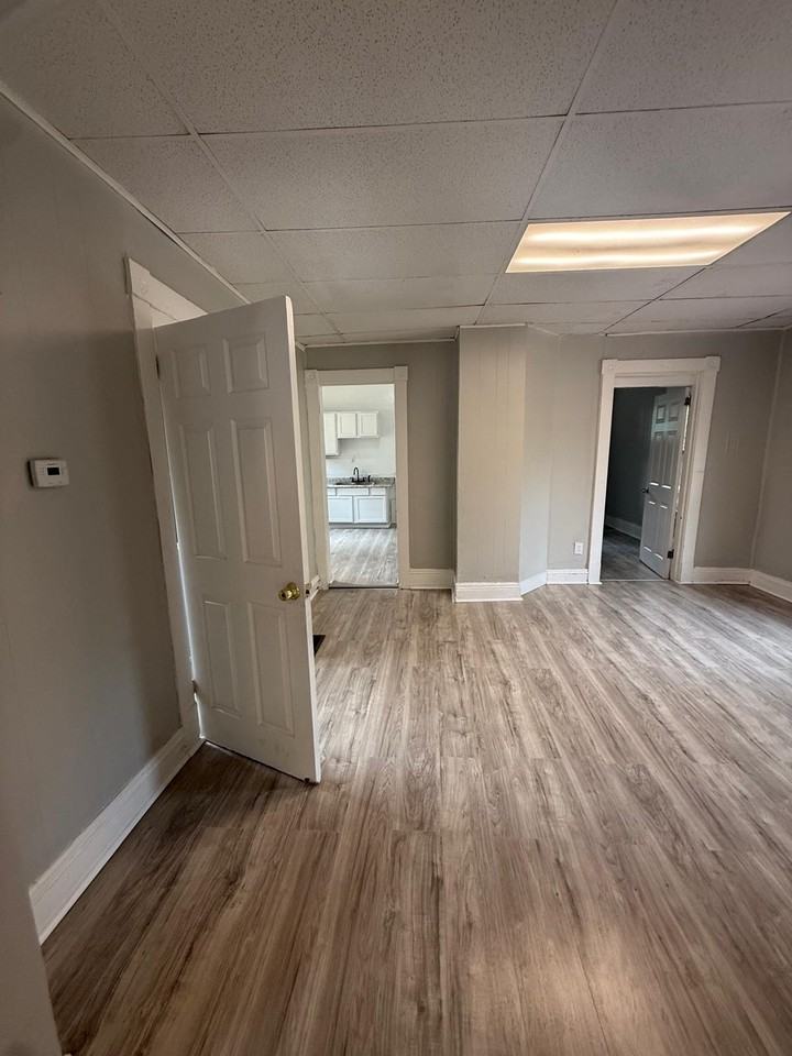 720 E 126th St - Photo 2 of 24