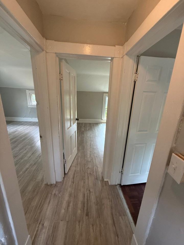 720 E 126th St - Photo 5 of 24