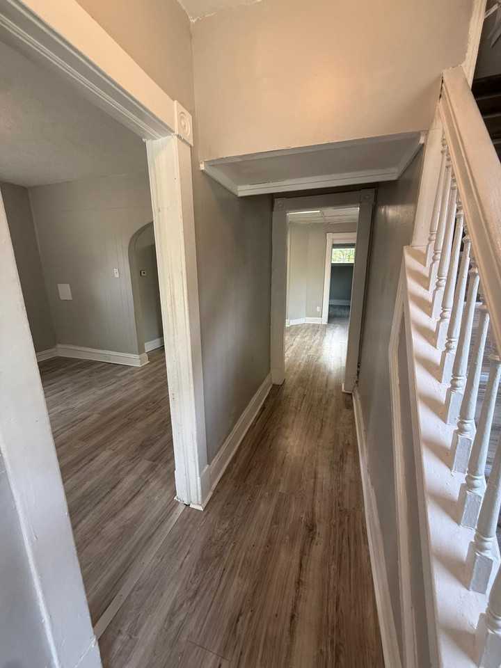 720 E 126th St - Photo 6 of 24