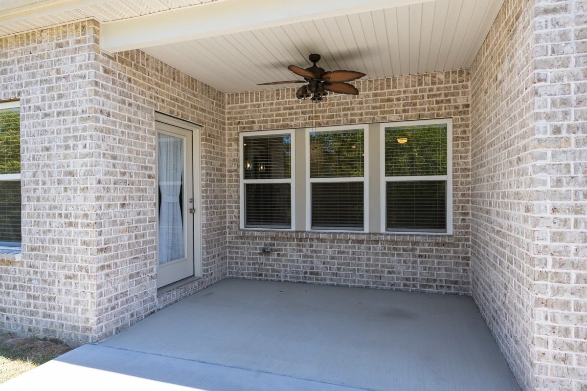 366 Triple Crown Cir - Photo 4 of 30