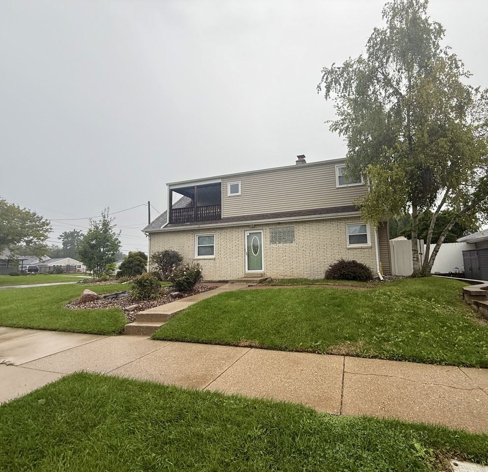 4535 40th Ave #UPPER