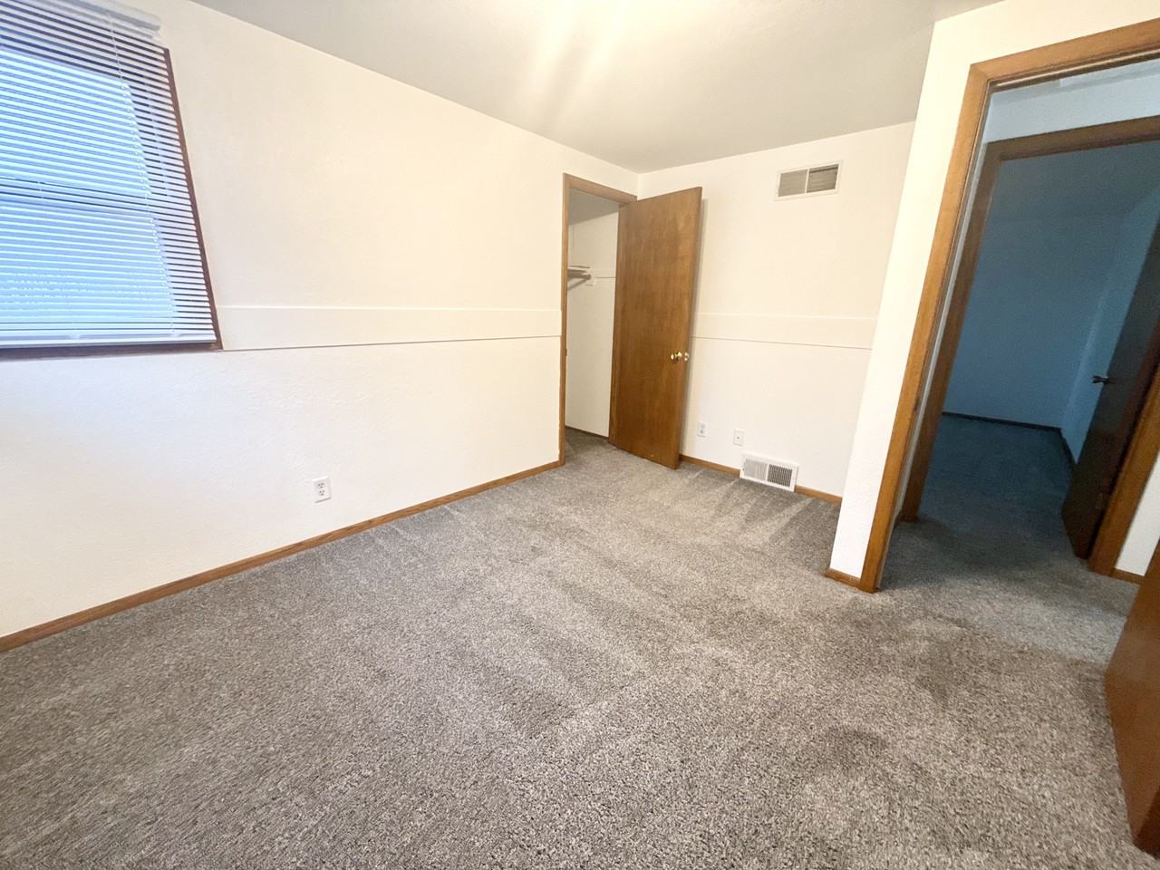 4535 40th Ave - Photo 7 of 9