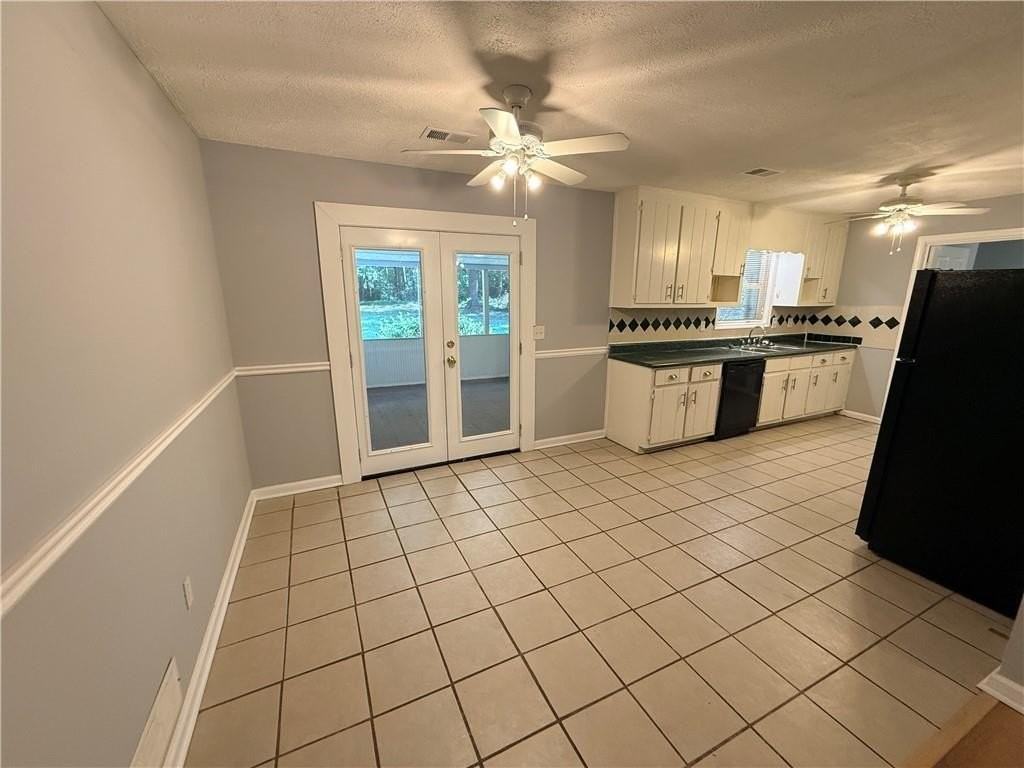 4217 Brownsville Rd - Photo 3 of 30