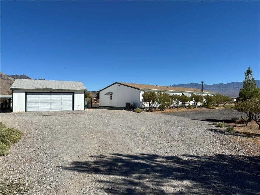 3270 W Simkins Rd - Photo 2 of 36