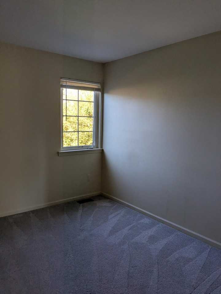 43121 Providence Ln - Photo 4 of 9