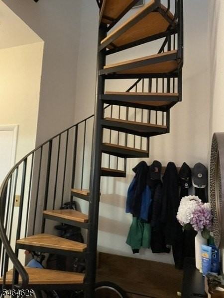 408 Bloomfield Ave #2 - Photo 3 of 13