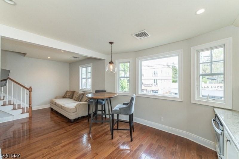 502 Franklin Ave - Photo 6 of 17