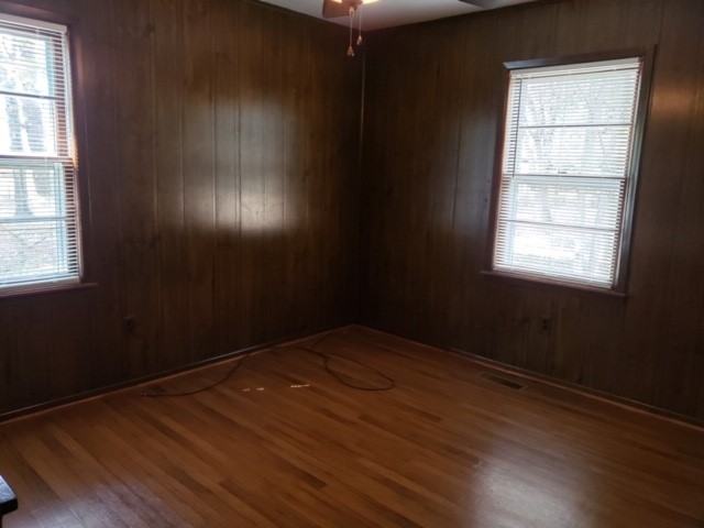 1606 Brownsferry St #1 - Photo 6 of 10