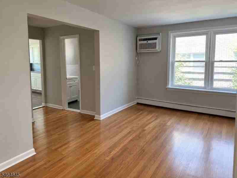 357 Franklin St #7 - Photo 6 of 16