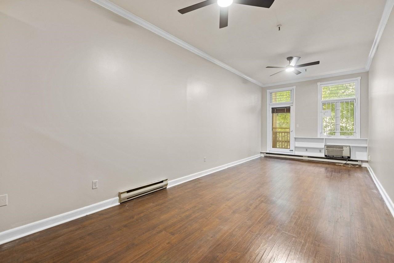 229 Monroe St #1N - Photo 4 of 22