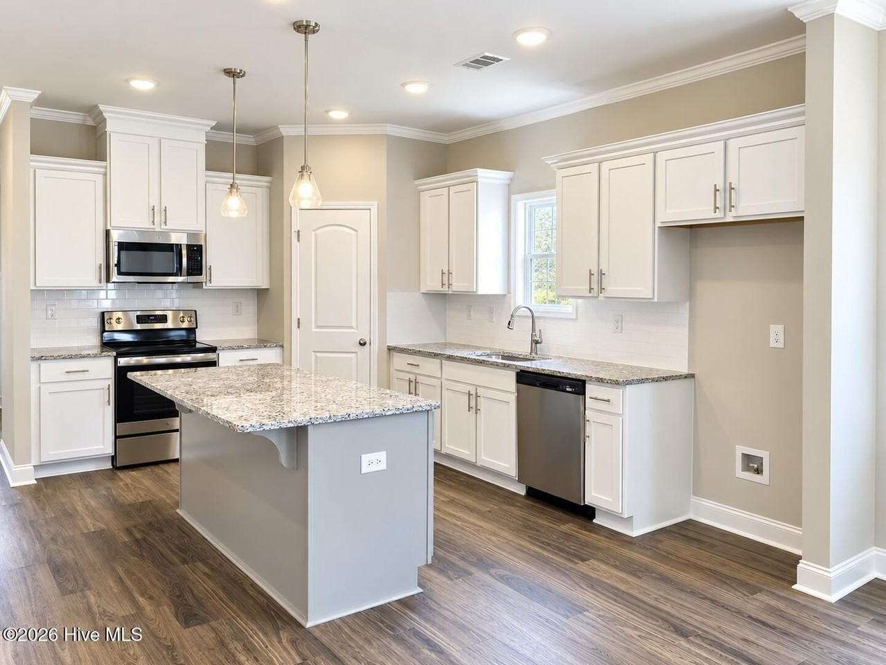 246 Andrews Ln - Photo 2 of 17