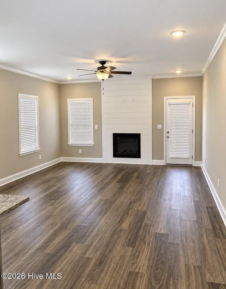 246 Andrews Ln - Photo 5 of 17