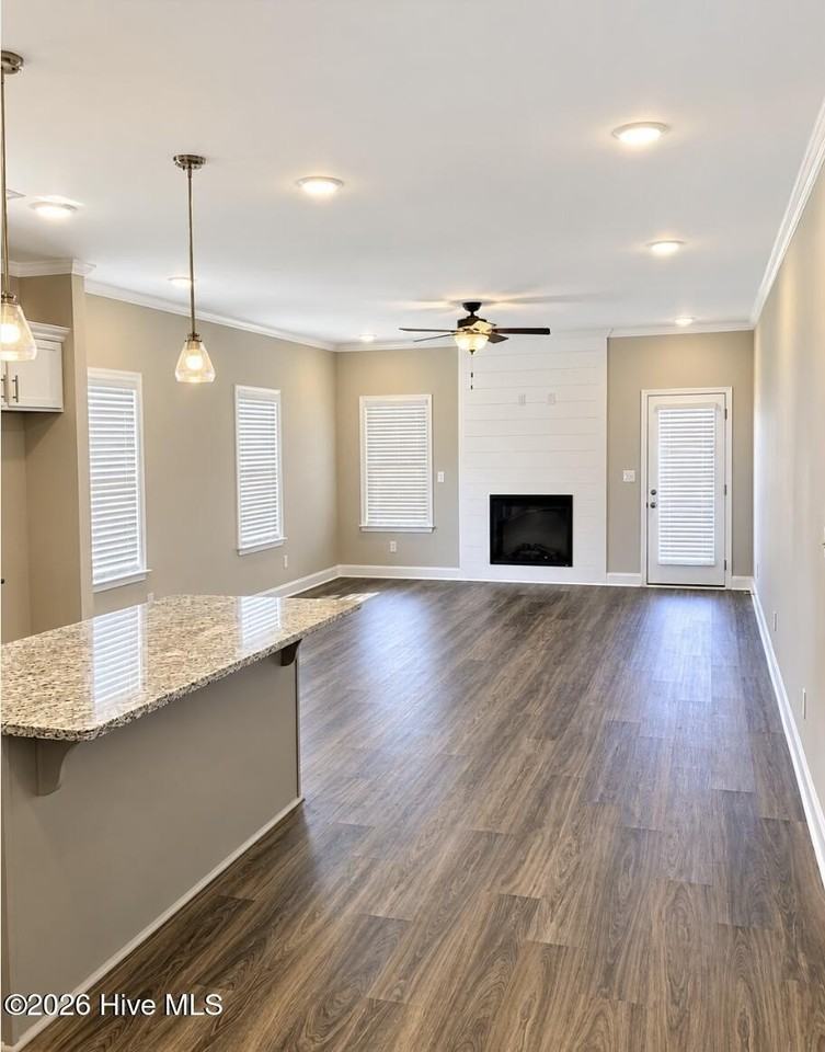 246 Andrews Ln - Photo 6 of 17