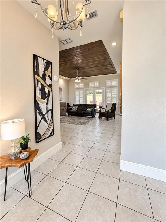 11100 N Conway Ave - Photo 3 of 26