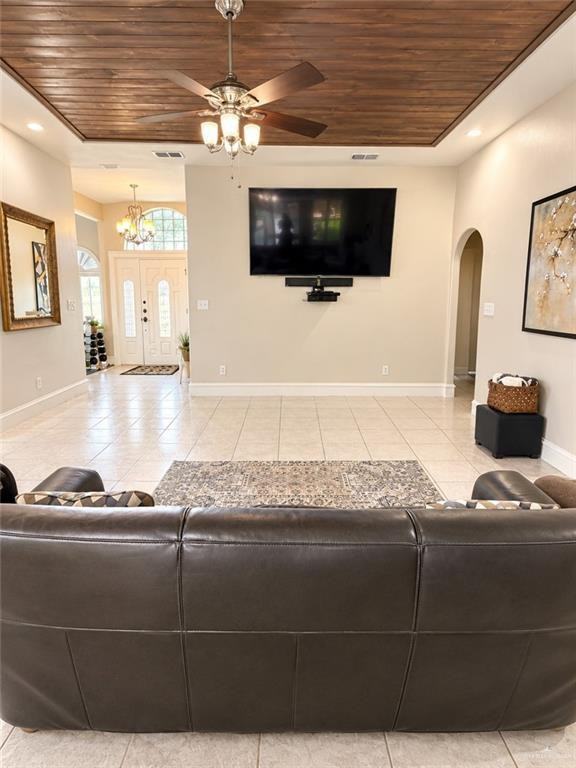 11100 N Conway Ave - Photo 4 of 26