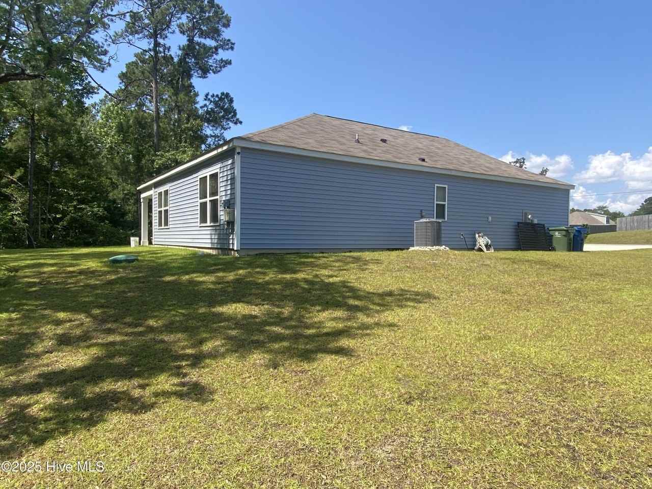 413 High Ridge Ct - Photo 5 of 35