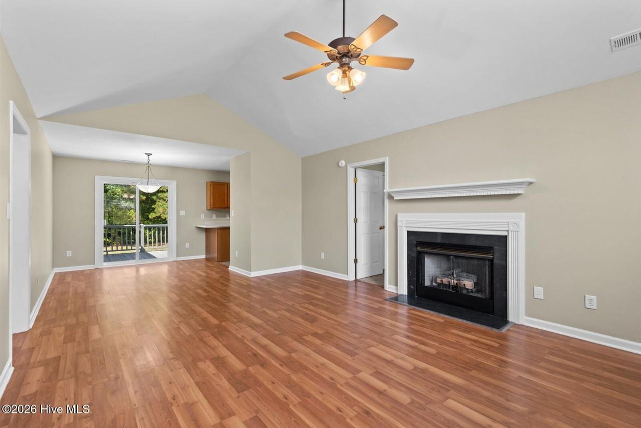 209 Brookstone Way - Photo 2 of 21