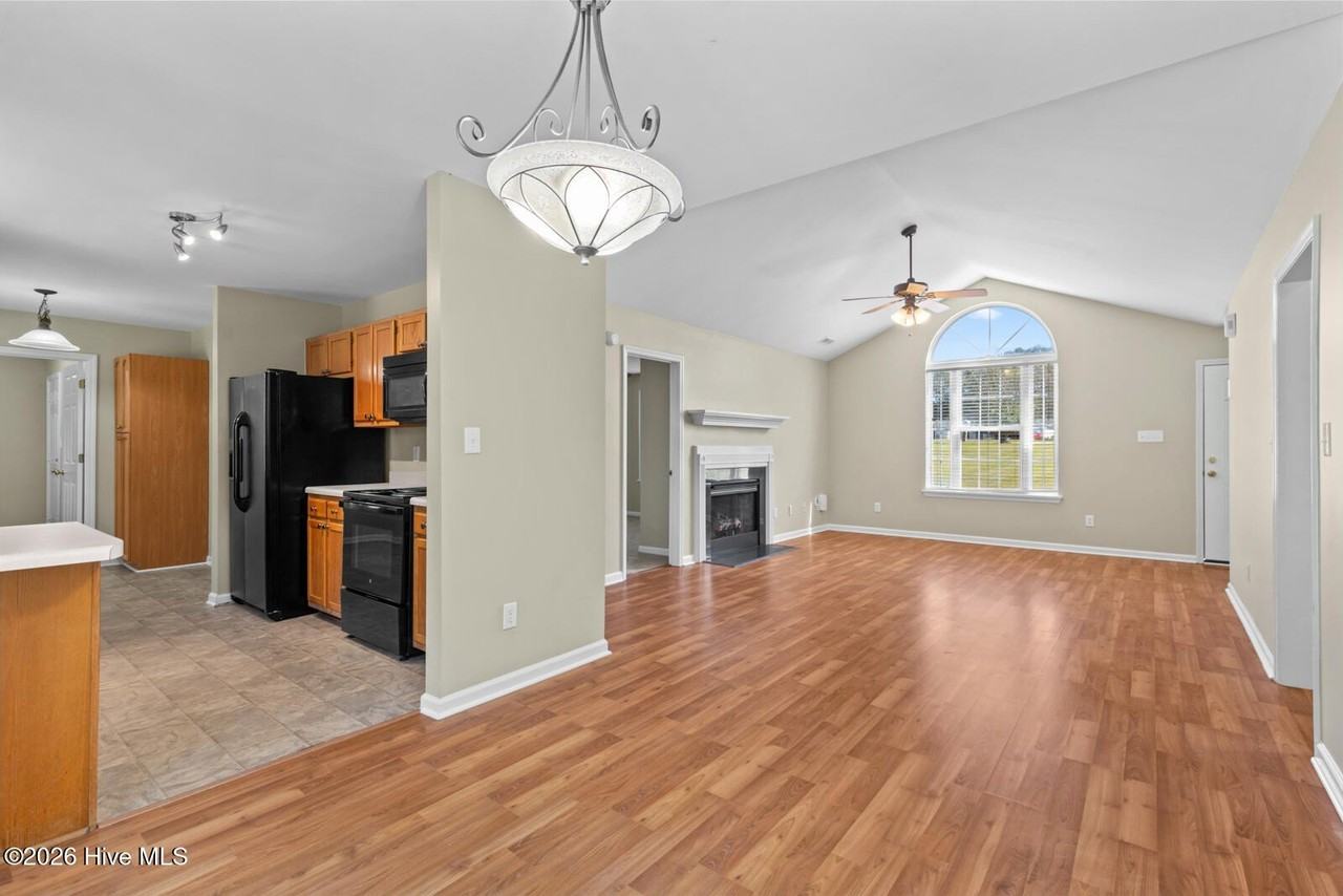 209 Brookstone Way - Photo 5 of 21