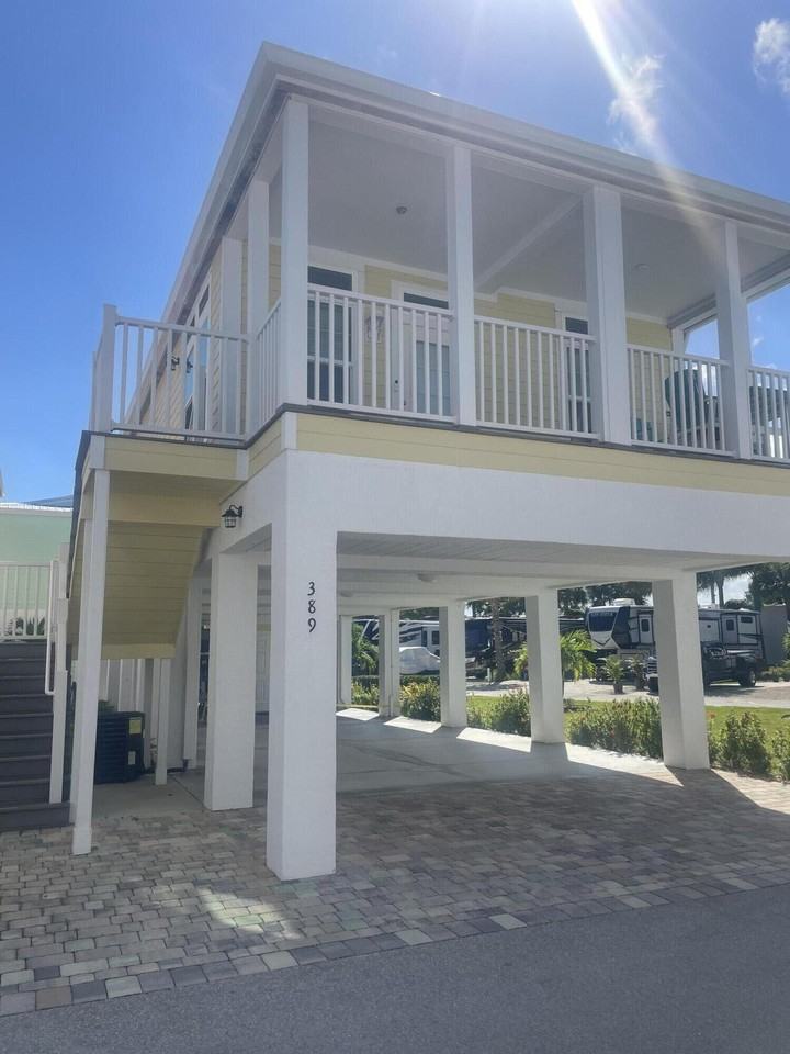 389 Ne Sand Dune Way - Photo 3 of 23