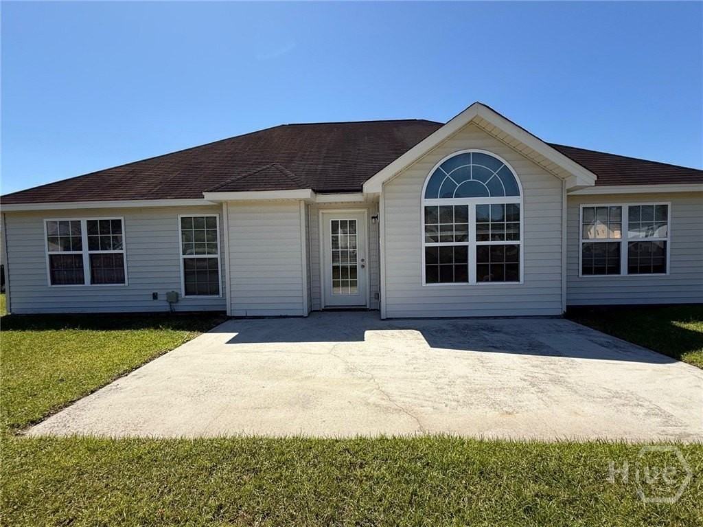 226 Pampas Dr - Photo 3 of 17