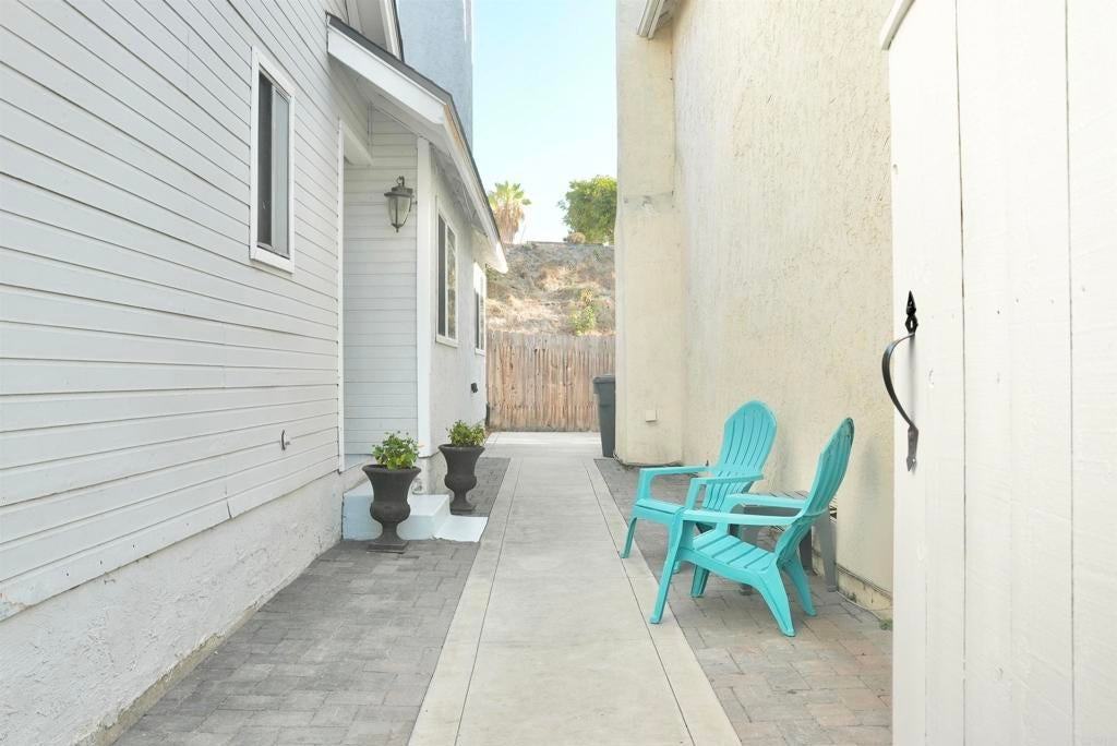 309 61st St - Photo 2 of 23