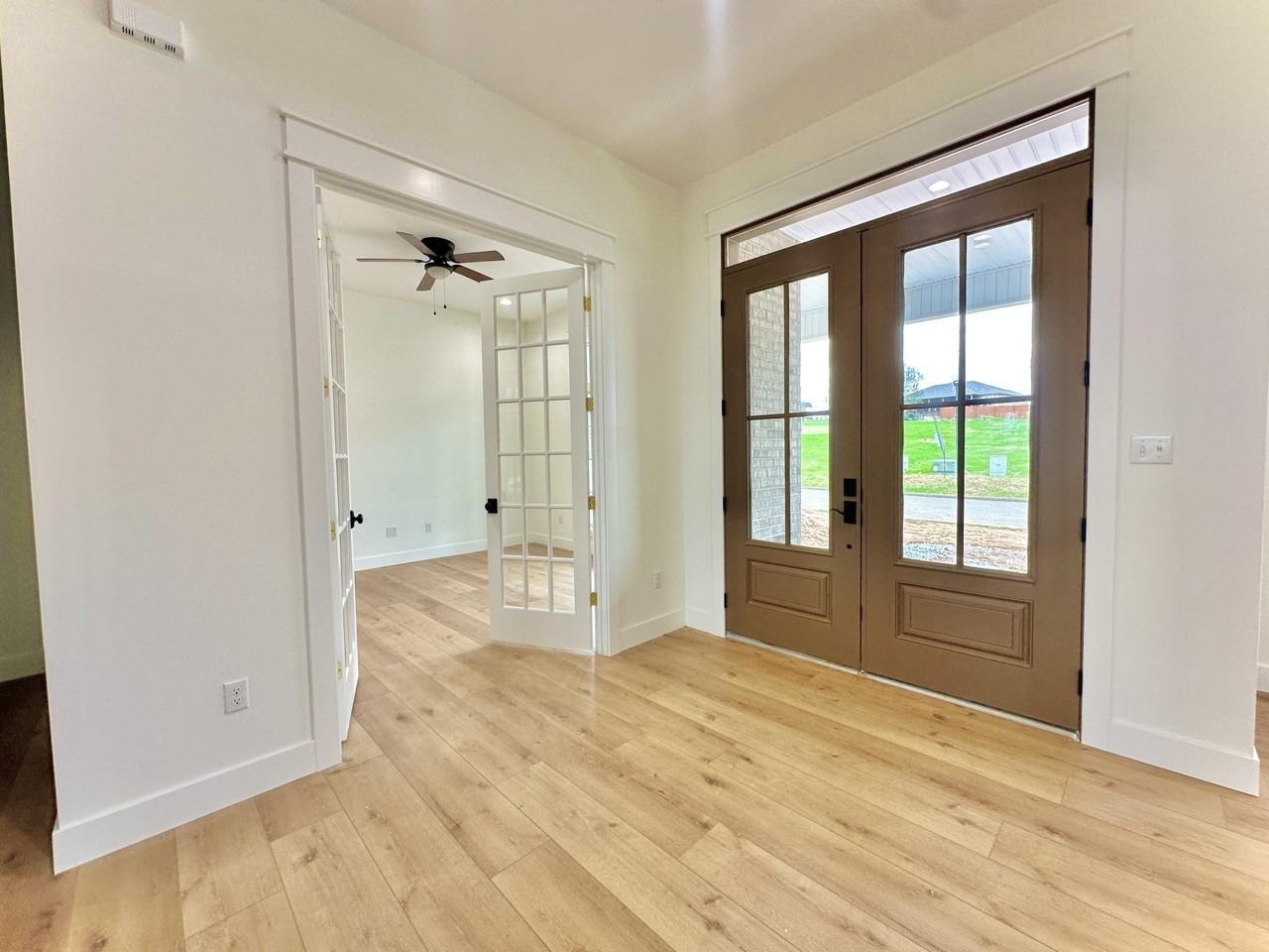 370 Splendor View Dr - Photo 5 of 50