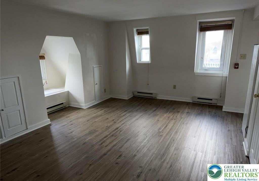 133 Cattell St - Photo 3 of 9
