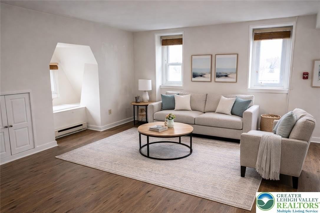 133 Cattell St - Photo 4 of 9